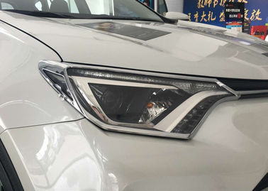 China TOYOTA RAV4 2016 2017 neue Selbstzusatz-Auto-Scheinwerfer-Abdeckungen und Schlusssignal-Formteil fournisseur