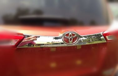China Zerteilt Selbstordnung Toyotas RAV4 2013 körper-2014 hinteres Ordnungs-Streifen-Chrom fournisseur