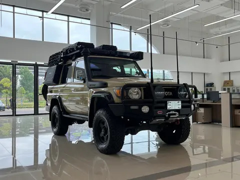 Latest company Solutions about Toyota Land Cruiser LC76 Neue Stilmodifikation - Eine Legende in der Offroad-Welt