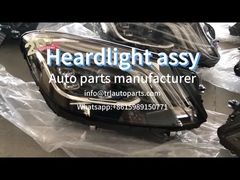 Vor- und Hinterleuchte