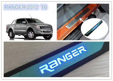 China Ford Ranger T6 2012 - 2015 Beleuchtete Türschwellen LED Licht Seitentürschwellen Schlauchplatte fournisseur