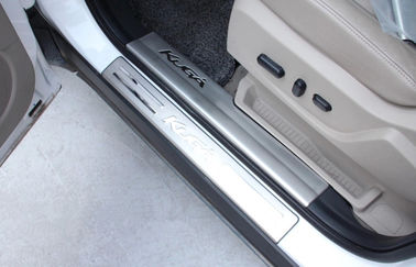 China Ford Escape-Kuga 2013 Edelstahl Türschienen, Innen- und Außenseiten-Türpedal fournisseur