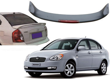 Ein guter Preis. Auto Sculpt Roof Spoiler mit LED-Licht für Hyundai Accent Verna 2000 und 2007 Online